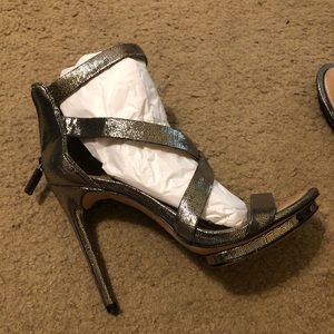 BCBG MaxAzria 😍heels 8 worn once! Perfect for Valentines ❤️